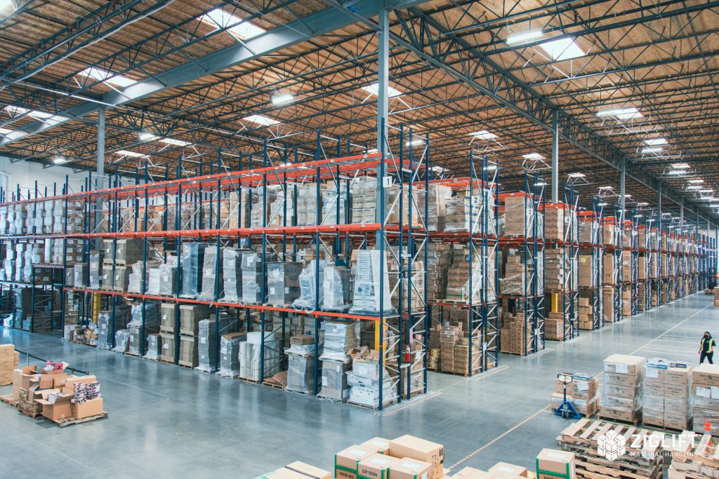 Warehouse rack components and storage layout for relocation planning